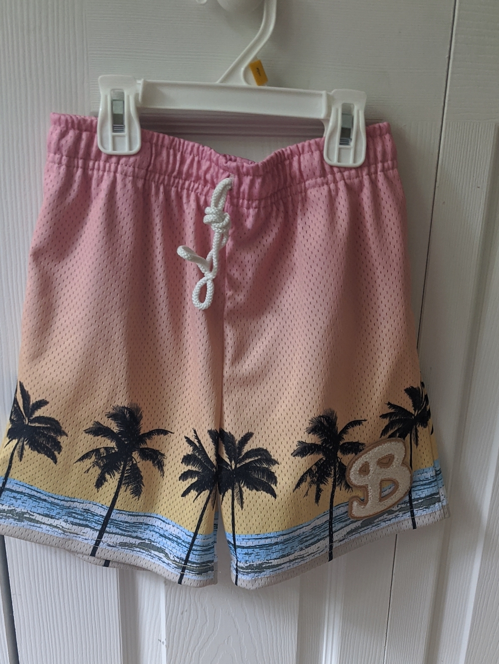 Bucket Squad- youth XL Tropical Palm Tree Print Basketball Shorts